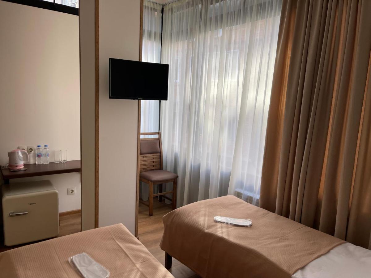 Art Family Hotel Tbilisi ห้อง รูปภาพ