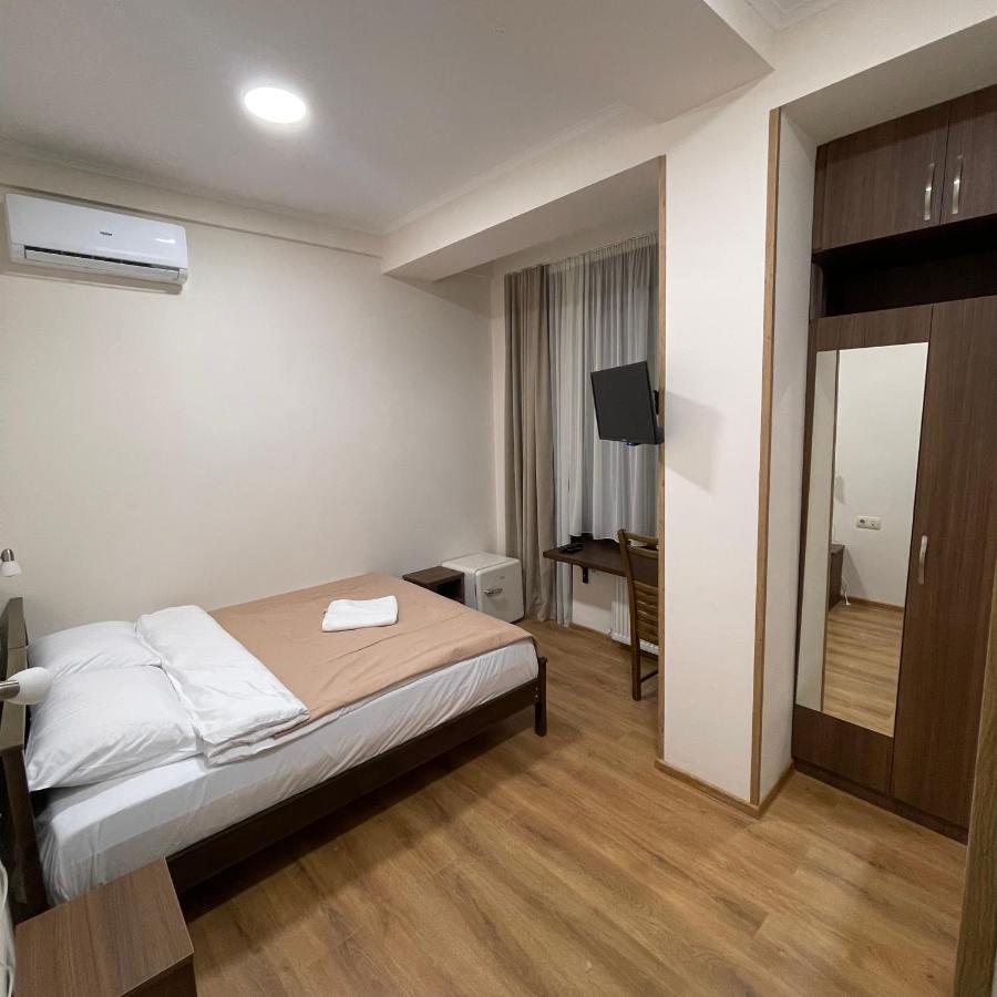 Art Family Hotel Tbilisi ภายนอก รูปภาพ