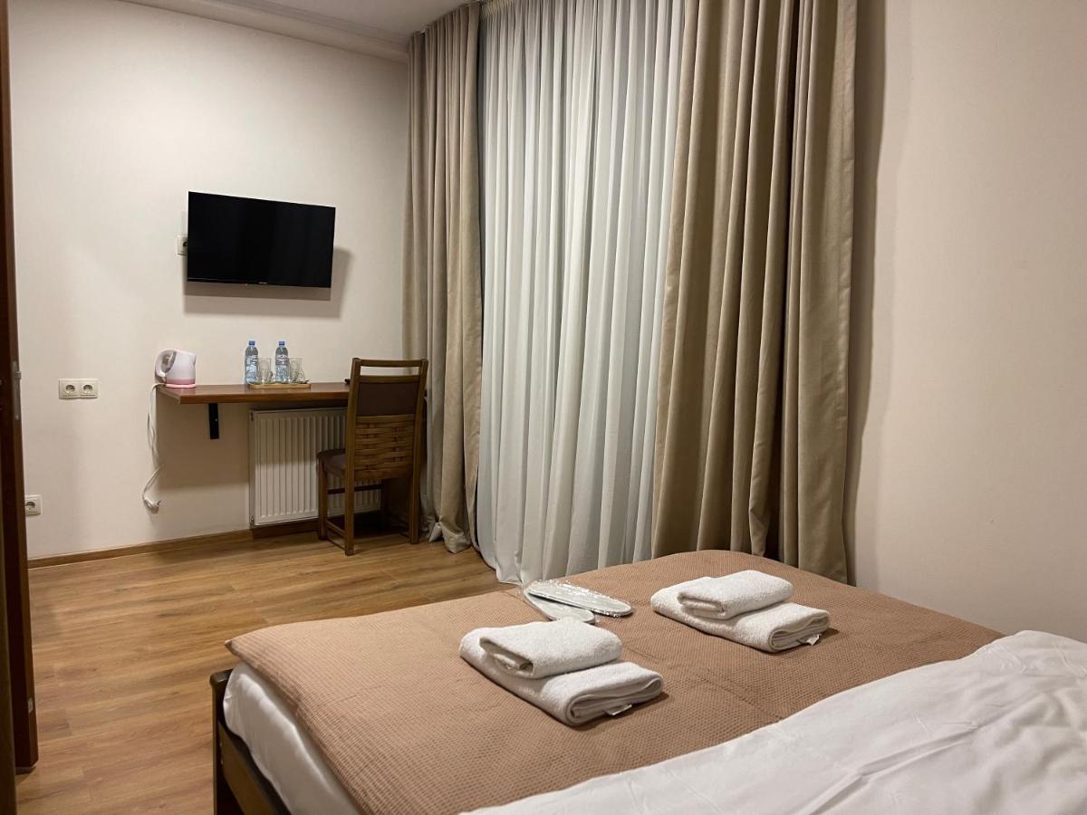 Art Family Hotel Tbilisi ภายนอก รูปภาพ
