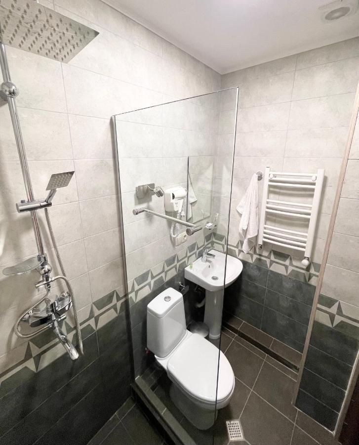 Art Family Hotel Tbilisi ภายนอก รูปภาพ